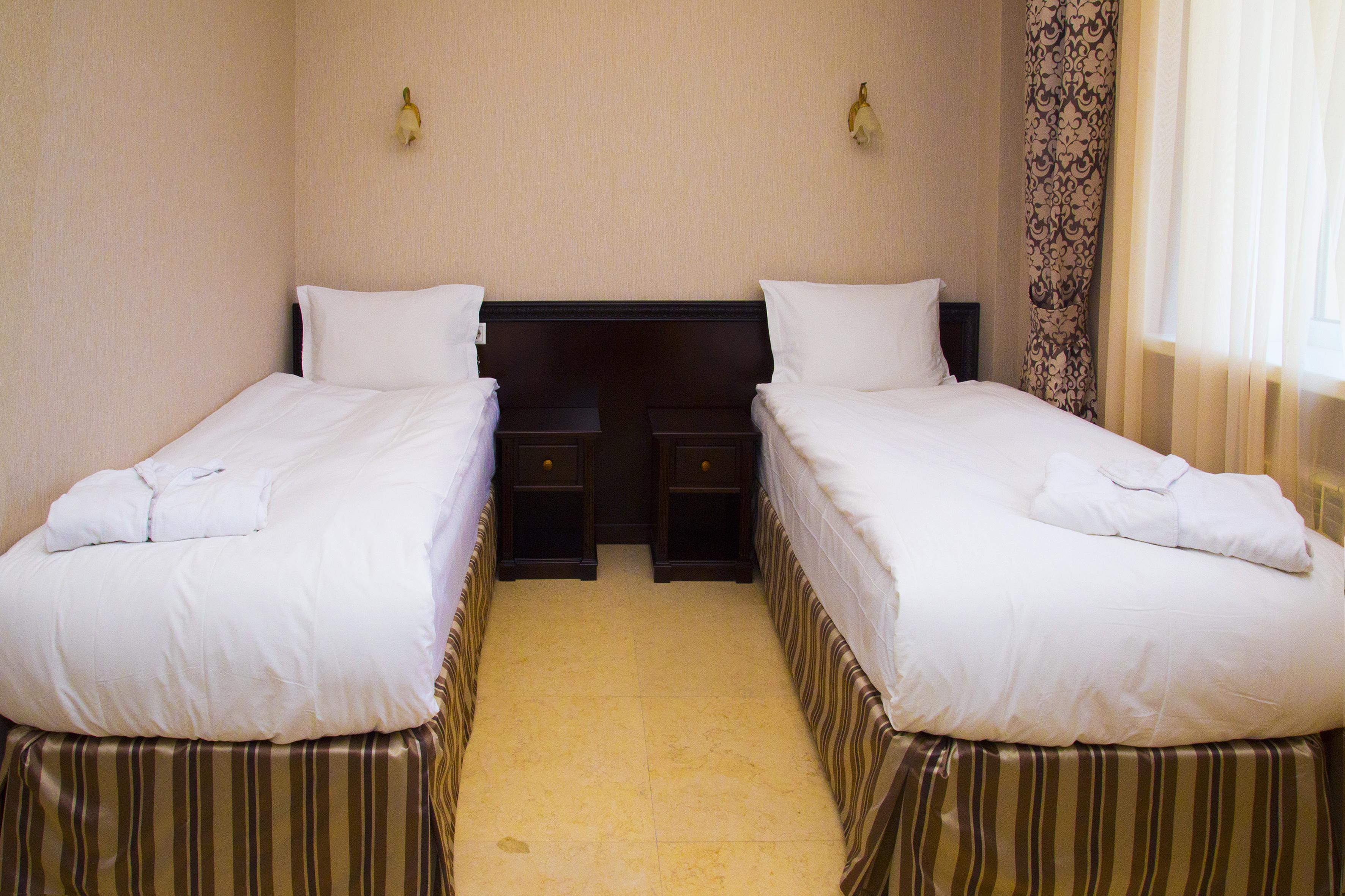 Royal Petrol Hotel Almatı Dış mekan fotoğraf